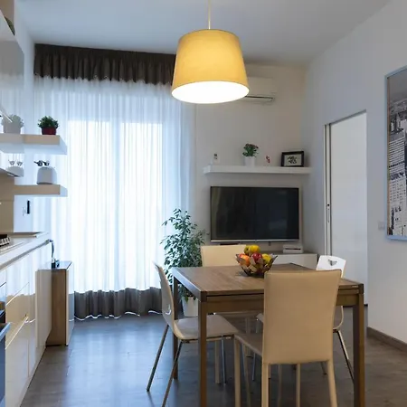 Apartment Seventh Heaven - Arco Della Pace Milan