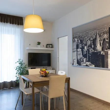 Apartment Seventh Heaven - Arco Della Pace Milan